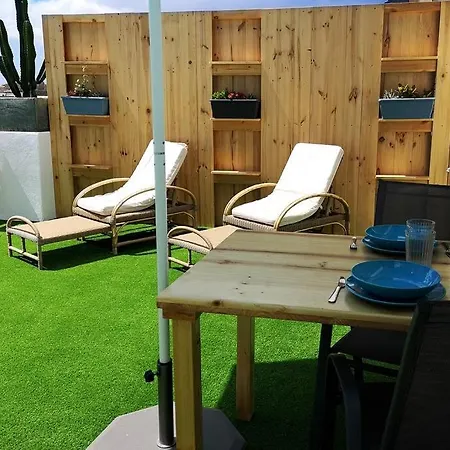Nuevo Apartamento, Vistas Al Mar Y Amplia Terraza *